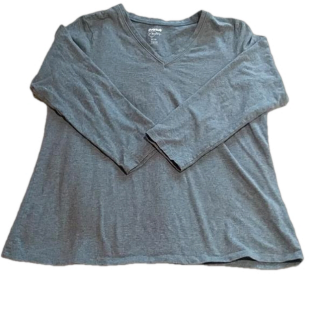( 258 ) Grey long sleeve t-shirt
